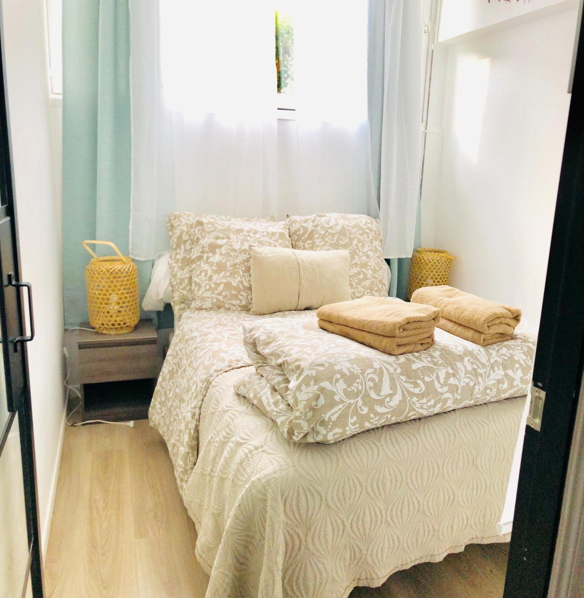Apartament Metro Gambetta Paryż Zewnętrze zdjęcie