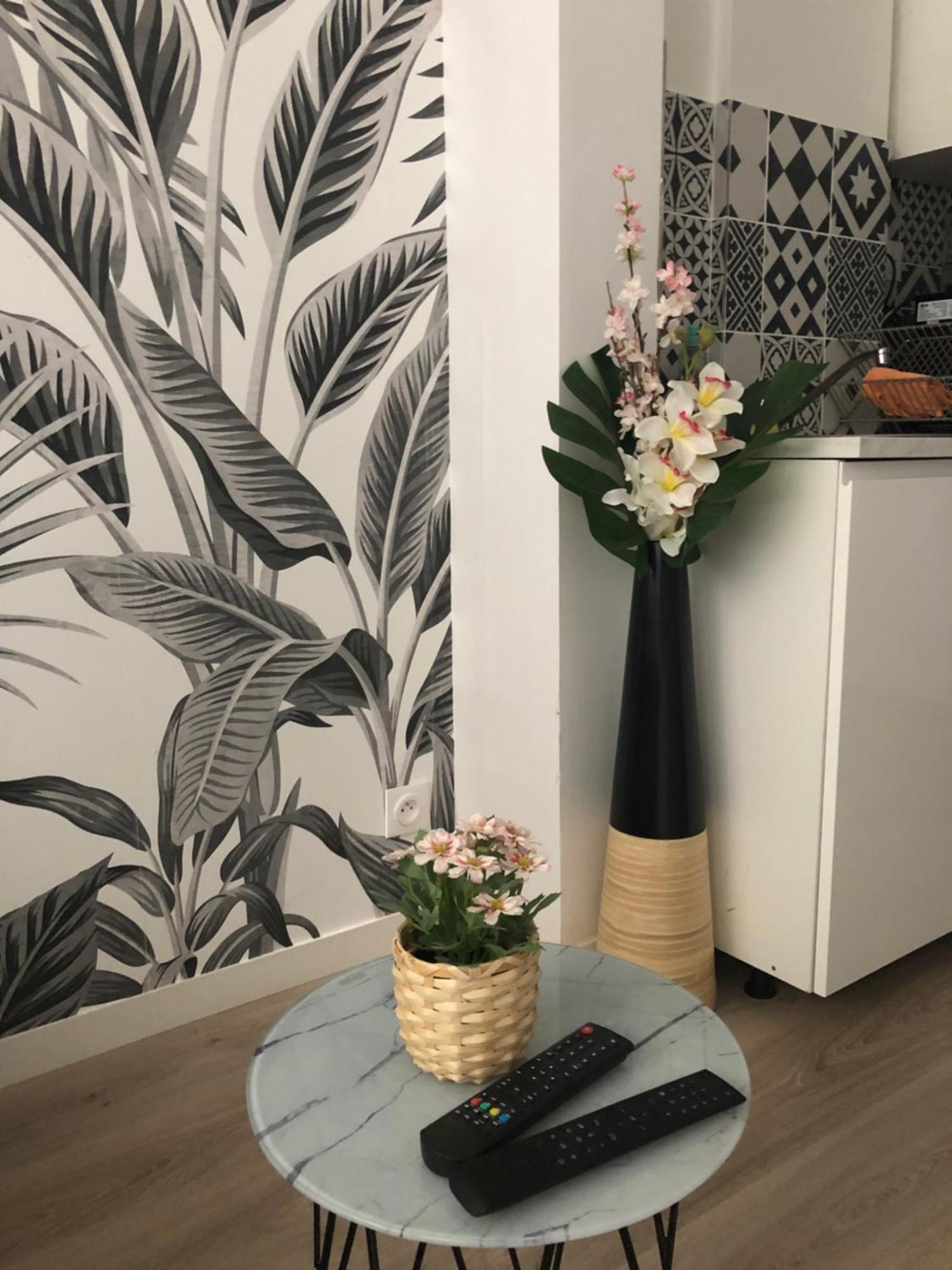 Apartament Metro Gambetta Paryż Zewnętrze zdjęcie